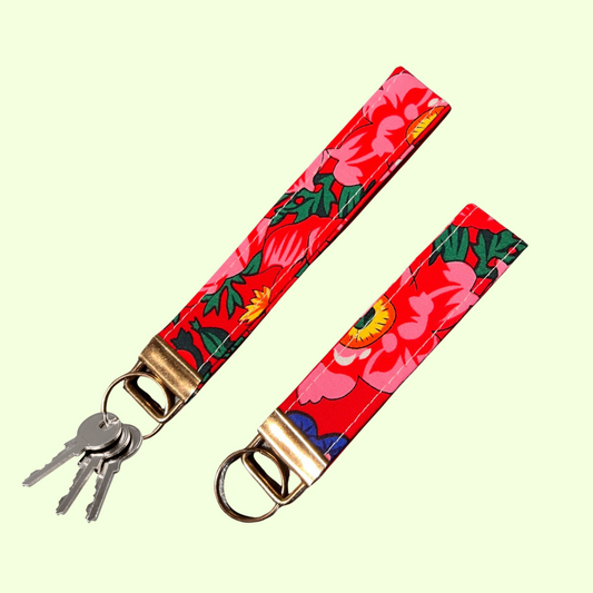 Cutie Keychain in Masani Red